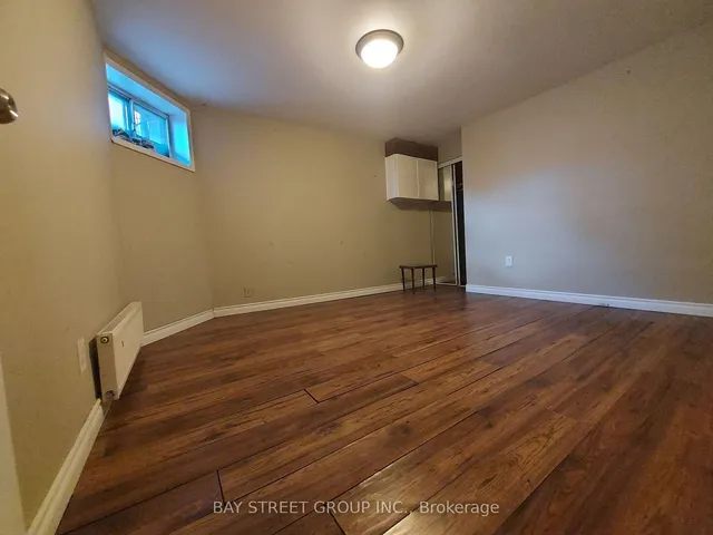 Additional image 24 of 70 Lansdowne Ave