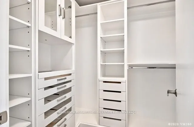 Additional image 10 of 3 Southvale Dr Unit 208