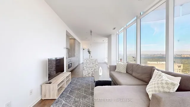 Additional image 5 of 1 Bloor St Unit 4204