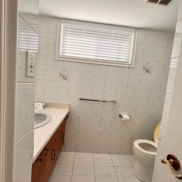 Additional image 19 of 70 Council Cres