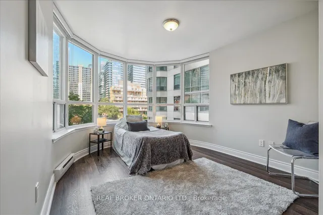 Additional image 22 of 25 Maitland St Unit 409