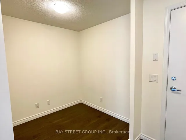 Additional image 7 of 27 Rean Dr Unit 402