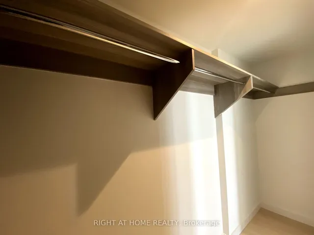 Additional image 5 of 11 McMahon Dr Unit 106