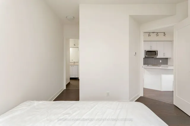 Additional image 12 of 825 Church St Unit 1709