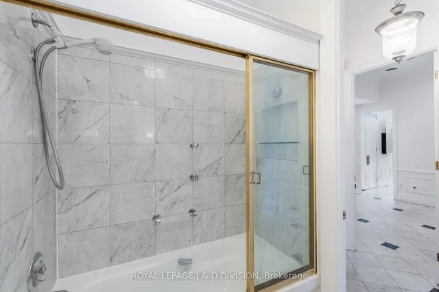 Additional image 20 of 914 Yonge St Unit 1108/09