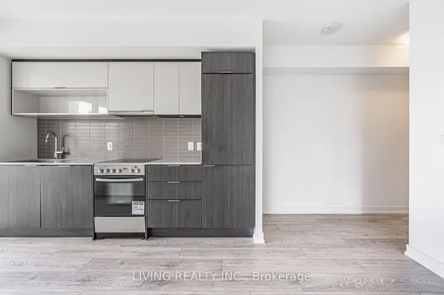 Additional image 9 of 159 Wellesley St Unit 609