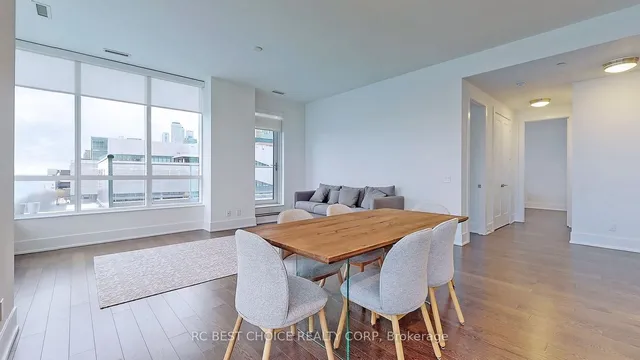 Additional image 36 of 55 Merchants' Wharf St Unit 723
