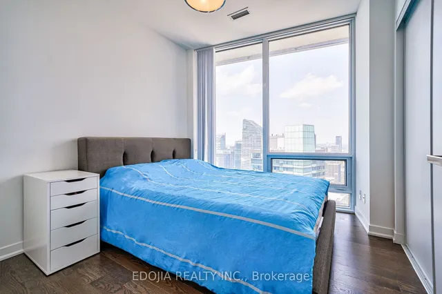 Additional image 7 of 100 Harbour St Unit 6004