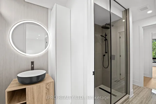 Additional image 24 of 42 Warren Cres