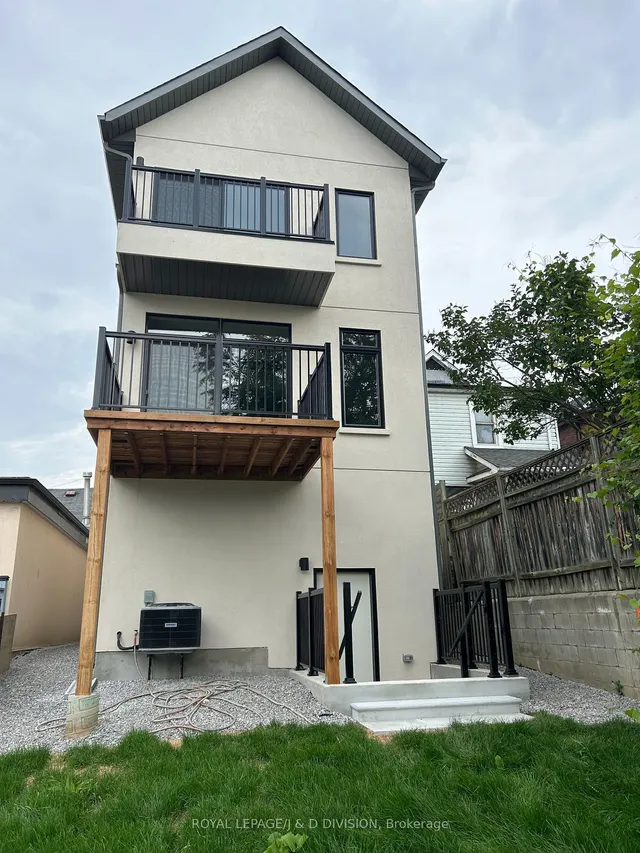 Additional image 22 of 19 Lambton Ave