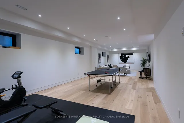 Additional image 33 of 38 South Kingslea Dr