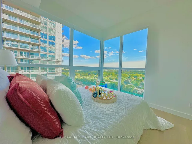 Additional image 31 of 25 Mcmahon Dr Unit 1902