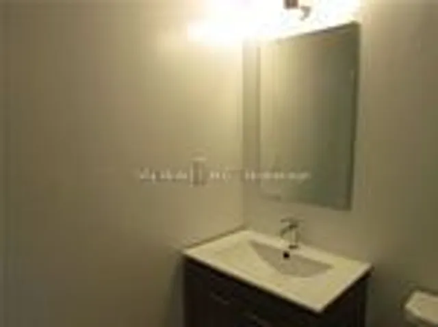 Additional image 6 of 80 Esther Lorrie Dr Unit 309