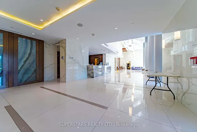 Additional image 15 of 255 Village Green Sq Unit 408