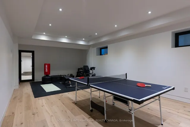 Additional image 31 of 38 South Kingslea Dr