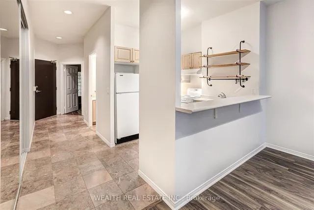Additional image 8 of 7 King St Unit 1612