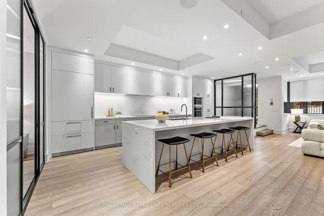 Additional image 9 of 36 Birch Ave Unit 102