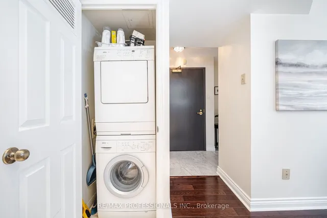 Additional image 31 of 7 Broadway Ave Unit 301