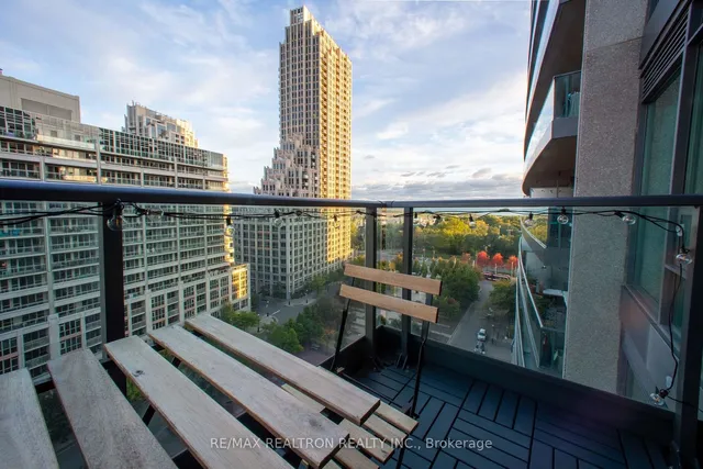 Additional image 12 of 209 Fort York Blvd Unit 1265