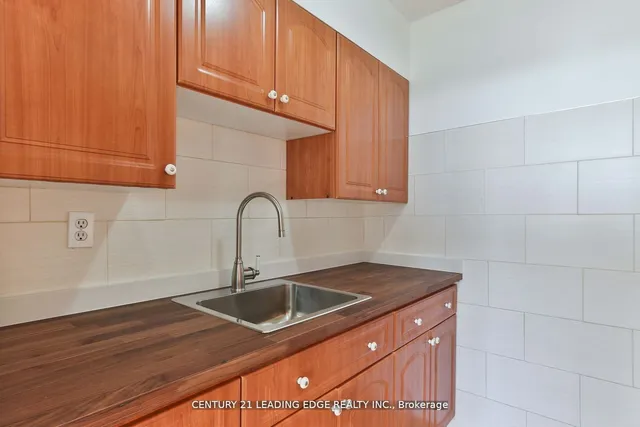Additional image 10 of 940 Caledonia Rd Unit 1003