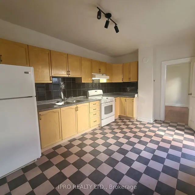 Additional image 8 of 64 Robinson St