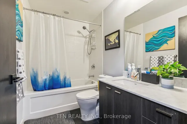 Additional image 4 of 775 King St Unit 906