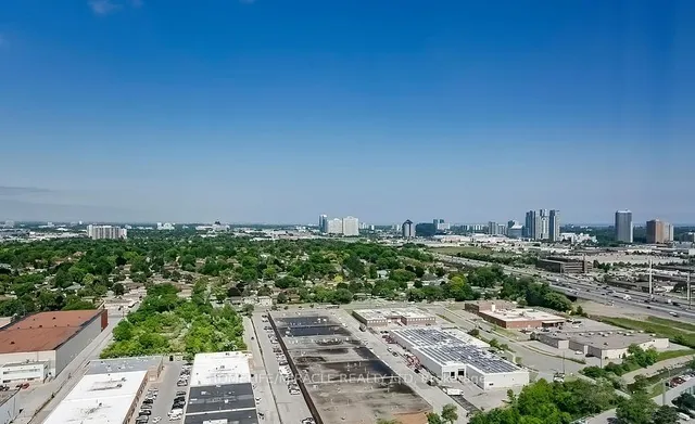 Additional image 34 of 181 Village Green Sq Unit Ph20