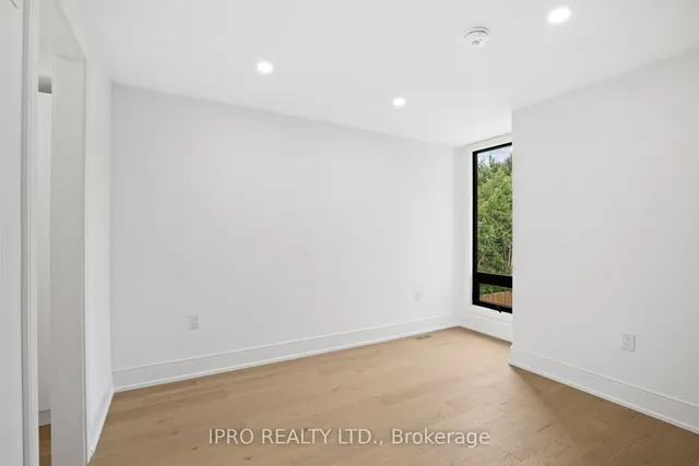 Additional image 19 of 42 Warren Cres