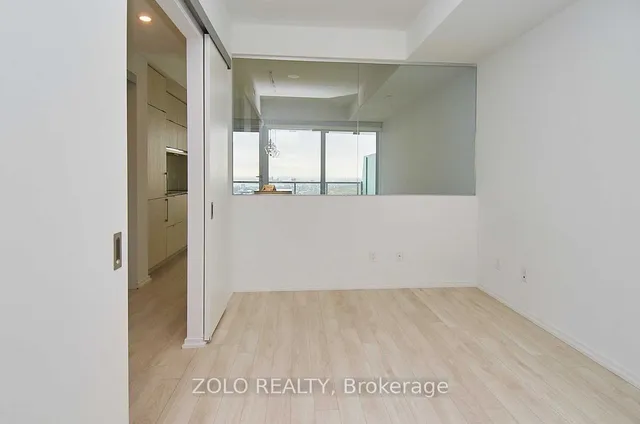 Additional image 7 of 197 Yonge St Unit 5611