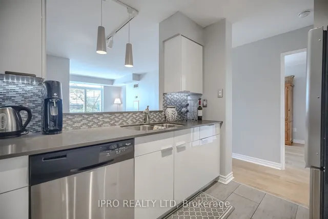 Additional image 18 of 70 Mill St Unit 410