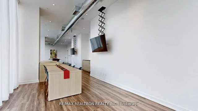 Additional image 39 of 135 East Liberty St Unit 2012
