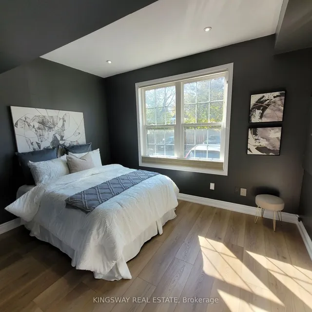 Additional image 29 of 74B Coxwell Ave