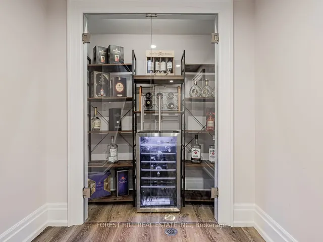 Additional image 34 of 15 Strathallan Blvd