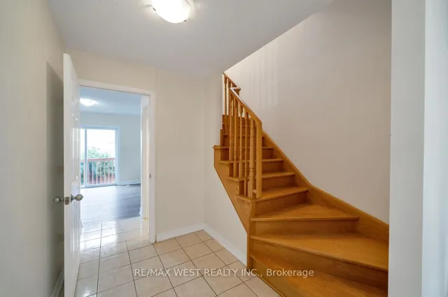 Additional image 10 of 6 Dale Ave