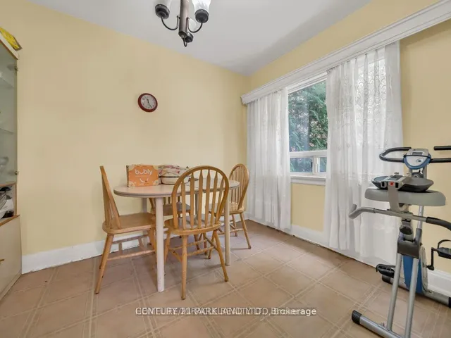 Additional image 15 of 304 Donlands Ave