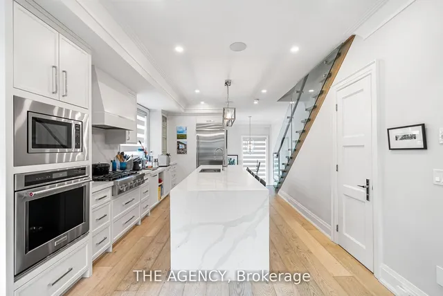 Additional image 8 of 3062 Bayview Ave