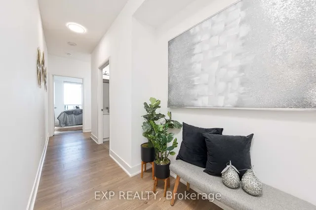 Additional image 6 of 30 Roehampton Ave Unit 2002