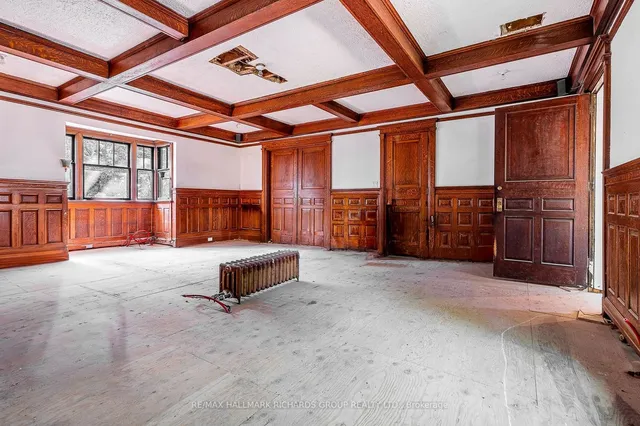 Additional image 15 of 3025 Queen St