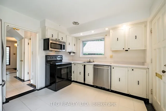Additional image 13 of 12 Arlene Cres