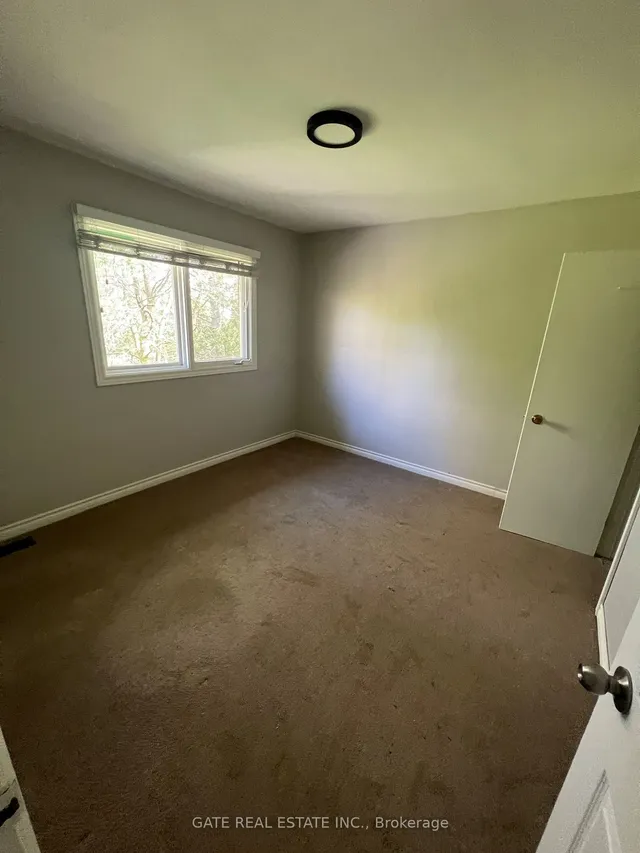 Additional image 11 of 16 Glenelia Ave