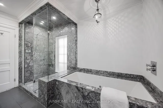 Additional image 19 of 29 Rosedale Heights Dr