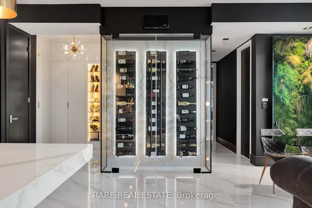 Additional image 9 of 59 East Liberty St Unit 2201