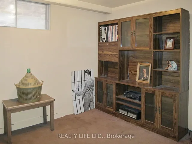 Additional image 22 of 61 Cameron Ave