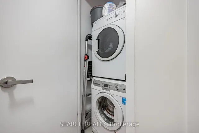 Additional image 21 of 36 Howard Park Ave Unit 303