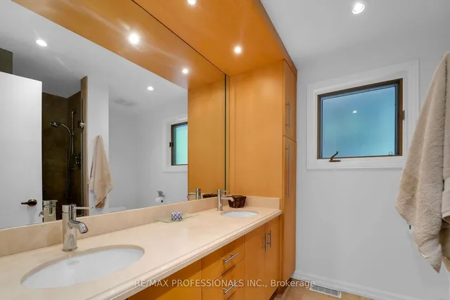 Additional image 12 of 33 Bonnyview Dr