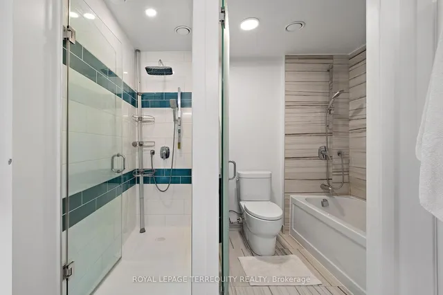 Additional image 22 of 38 Howard Park Ave Unit 157