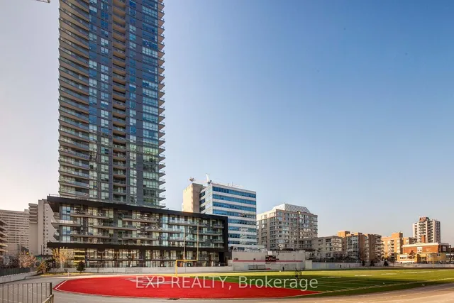 30 Roehampton Ave Unit 2002