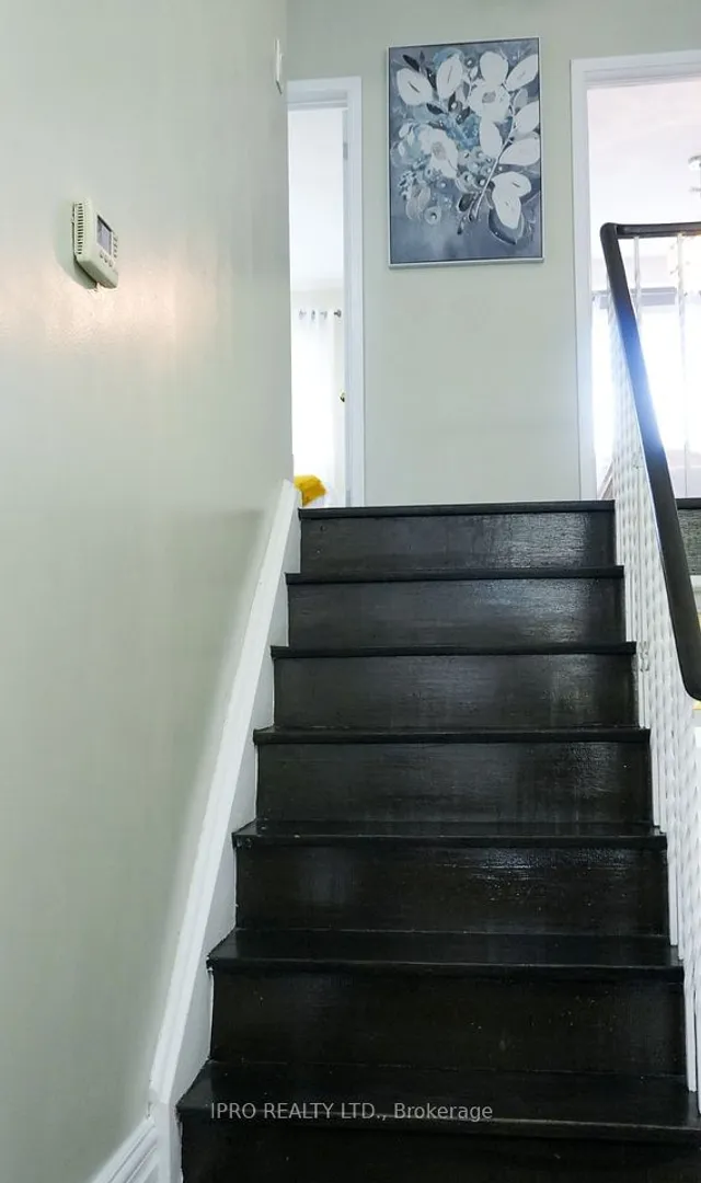 Additional image 11 of 11 Unser Gate