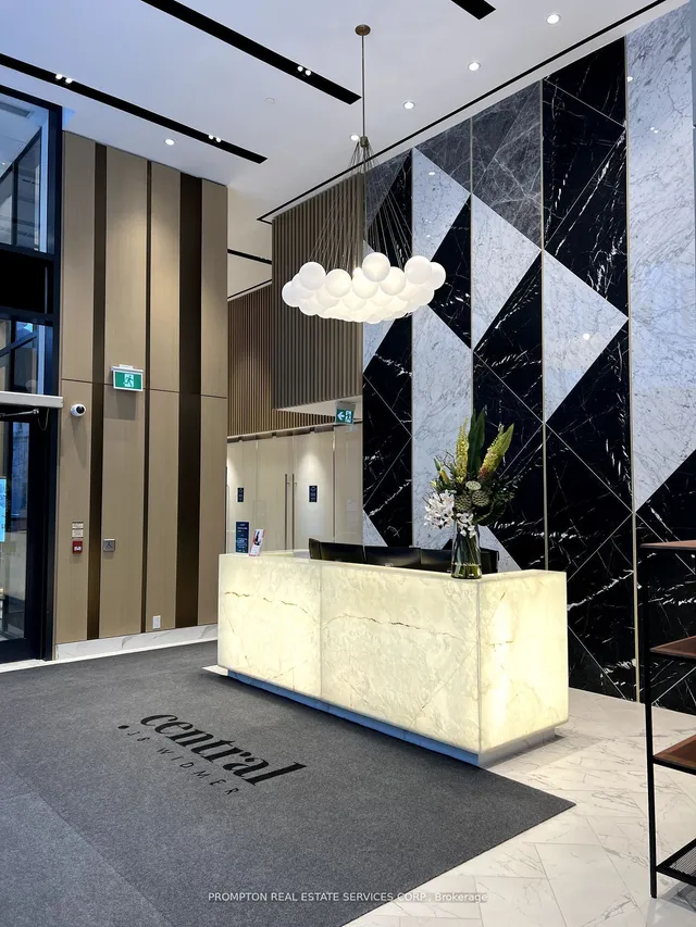 Additional image 3 of 38 Widmer St Unit 607