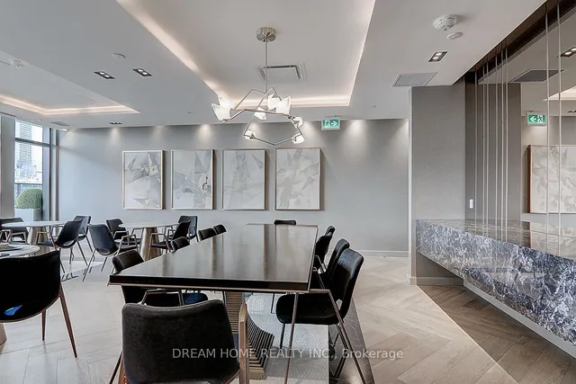 Additional image 31 of 330 Richmond St Unit 1717